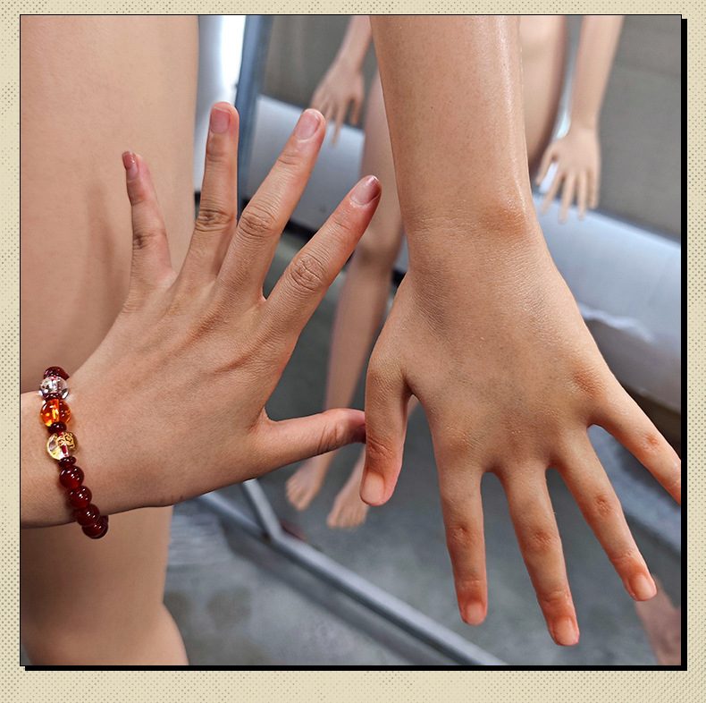 Búp Bê Tình Dục Soomin 1m58 Gymer Cơ Bụng Quyến Rũ