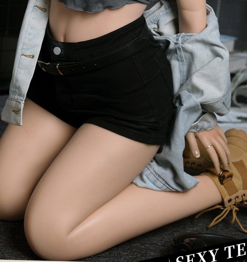 Búp Bê Tình Dục Soomin 1m58 Gymer Cơ Bụng Quyến Rũ