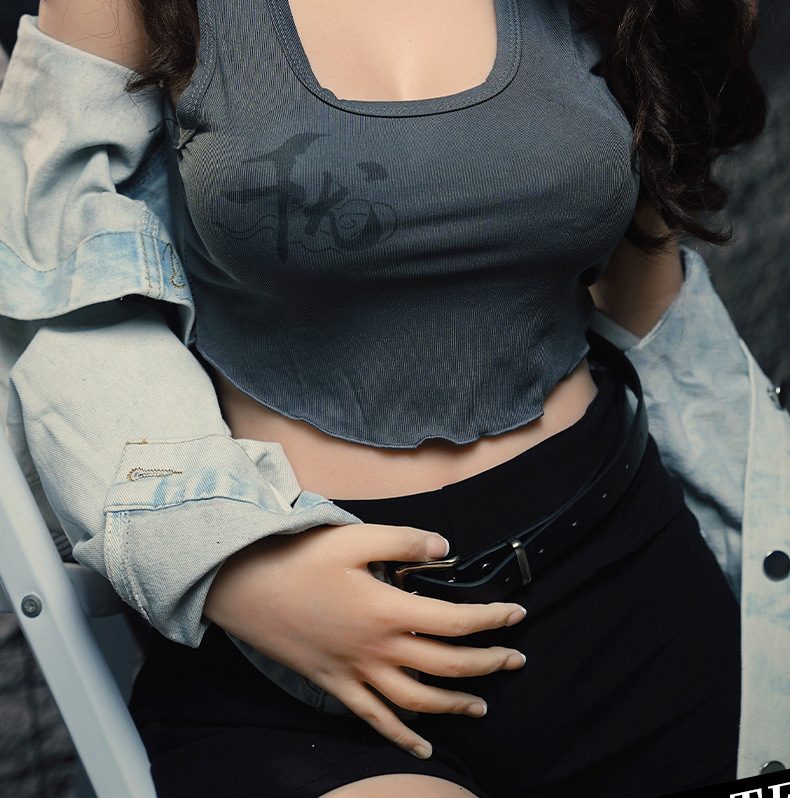 Búp Bê Tình Dục Soomin 1m58 Gymer Cơ Bụng Quyến Rũ