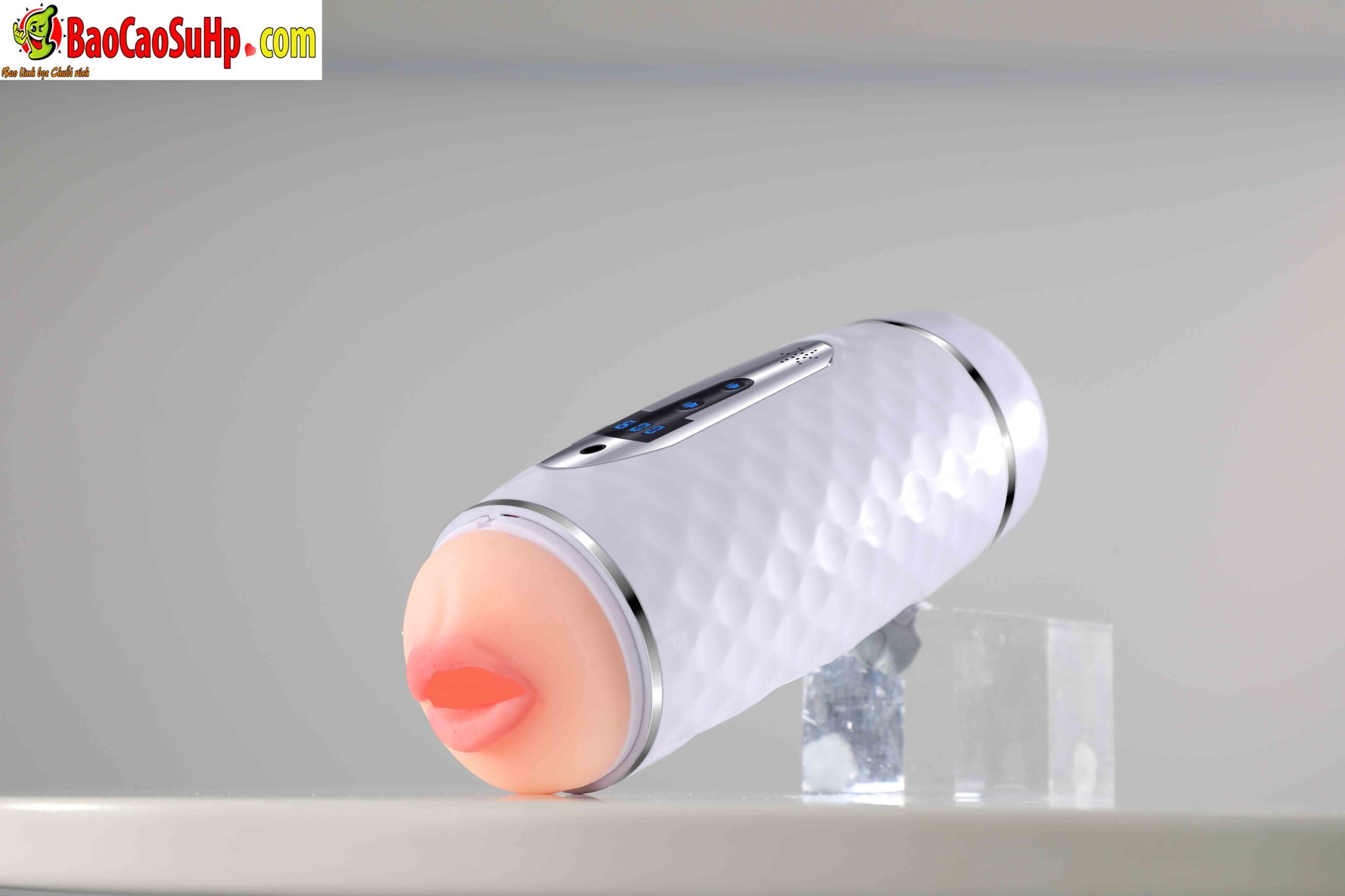 Cốc thủ dâm 2 đầu rung rên LCD Mizzzee ZZ39 Karo hot Cốc thủ dâm 2 đầu rung rên LCD Mizzzee ZZ39 Karo hot