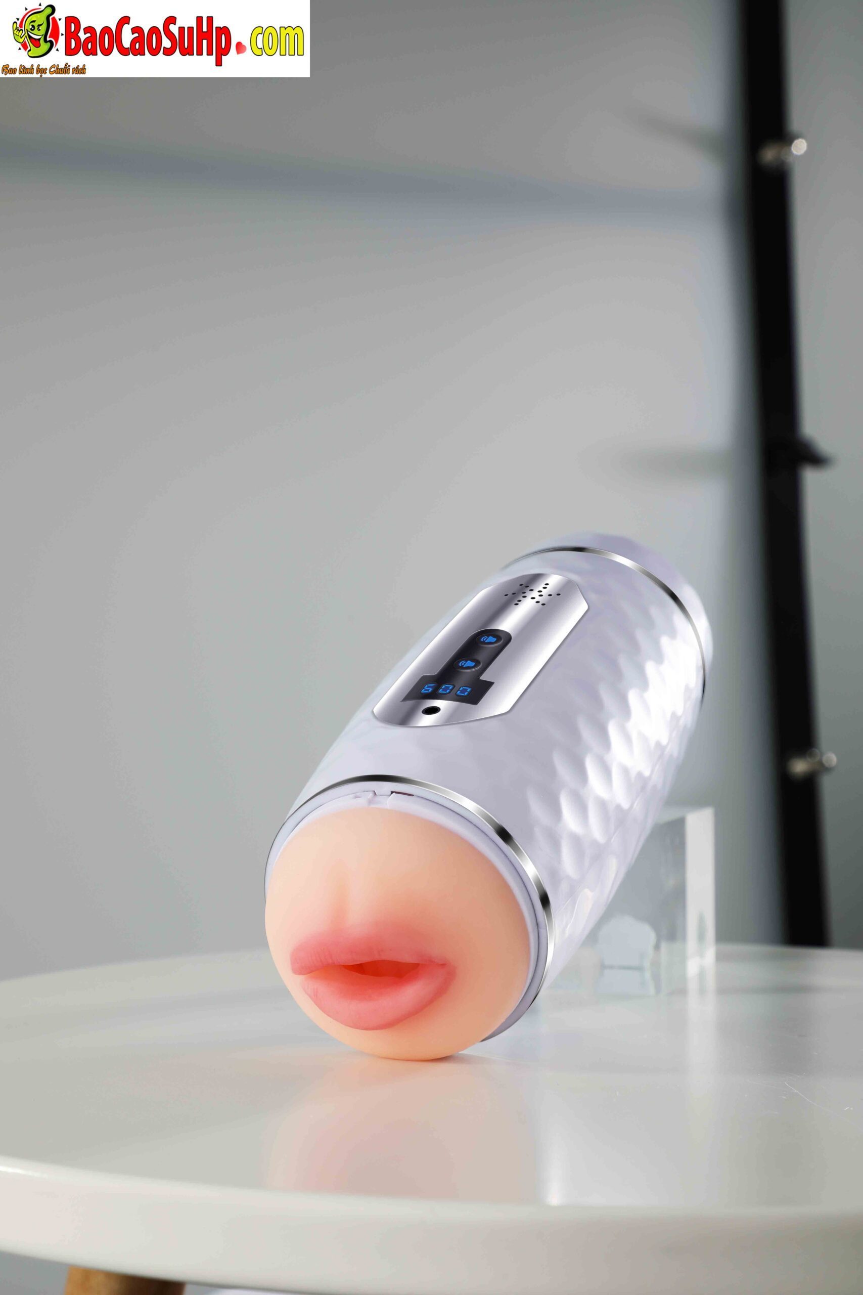 Cốc thủ dâm 2 đầu rung rên LCD Mizzzee ZZ39 Karo hot Cốc thủ dâm 2 đầu rung rên LCD Mizzzee ZZ39 Karo hot