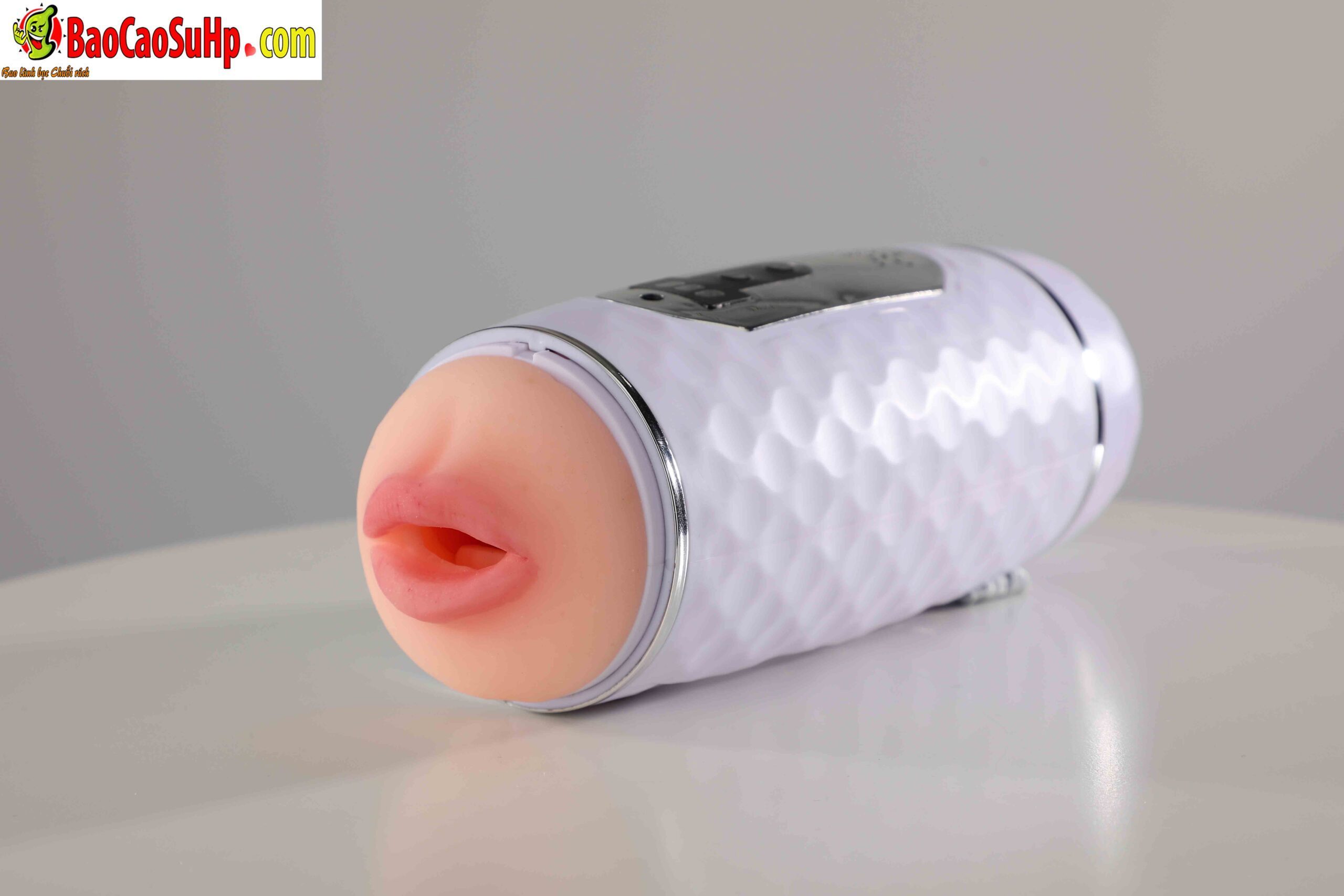 Cốc thủ dâm 2 đầu rung rên LCD Mizzzee ZZ39 Karo hot Cốc thủ dâm 2 đầu rung rên LCD Mizzzee ZZ39 Karo hot