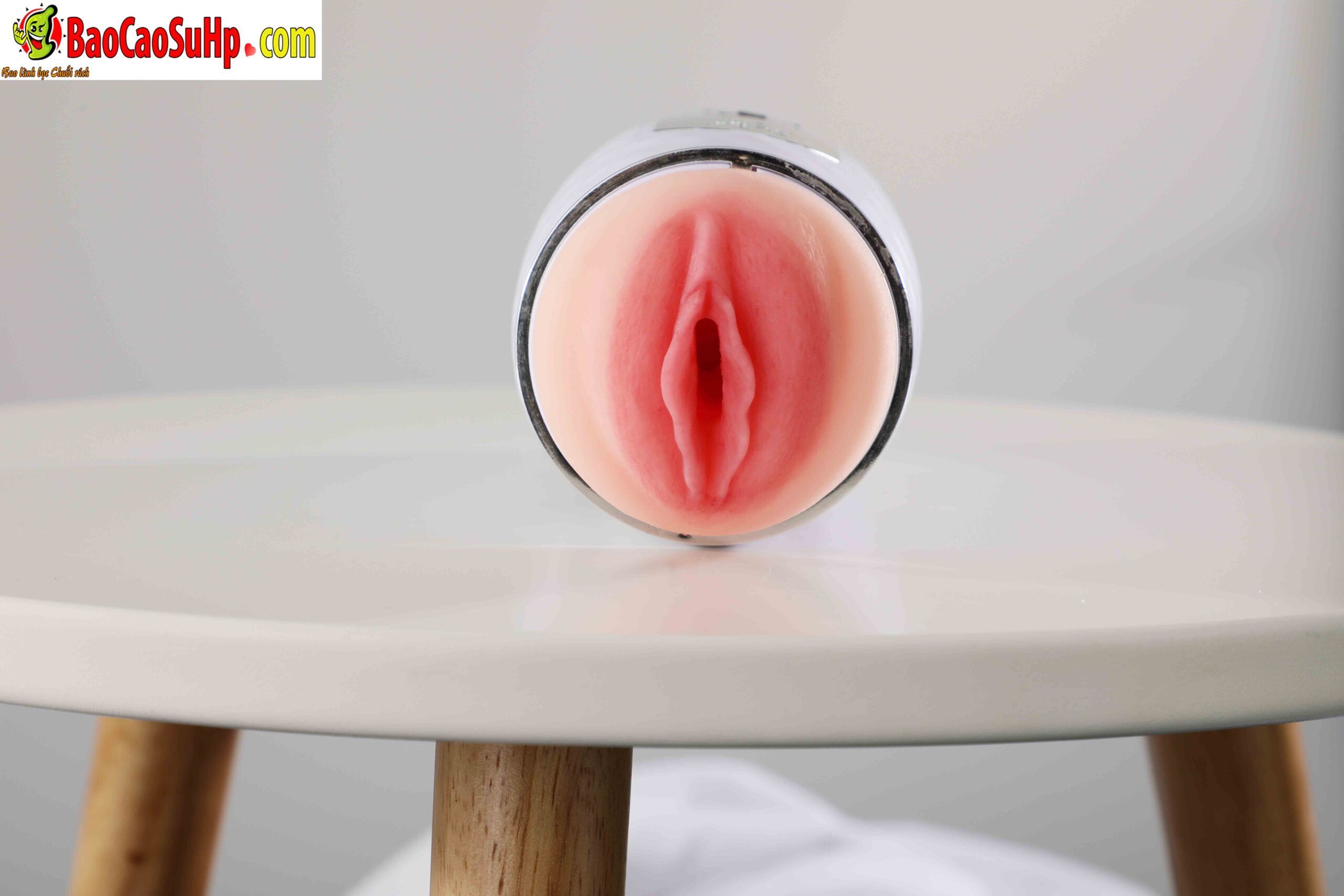 Cốc thủ dâm 2 đầu rung rên LCD Mizzzee ZZ39 Karo hot Cốc thủ dâm 2 đầu rung rên LCD Mizzzee ZZ39 Karo hot