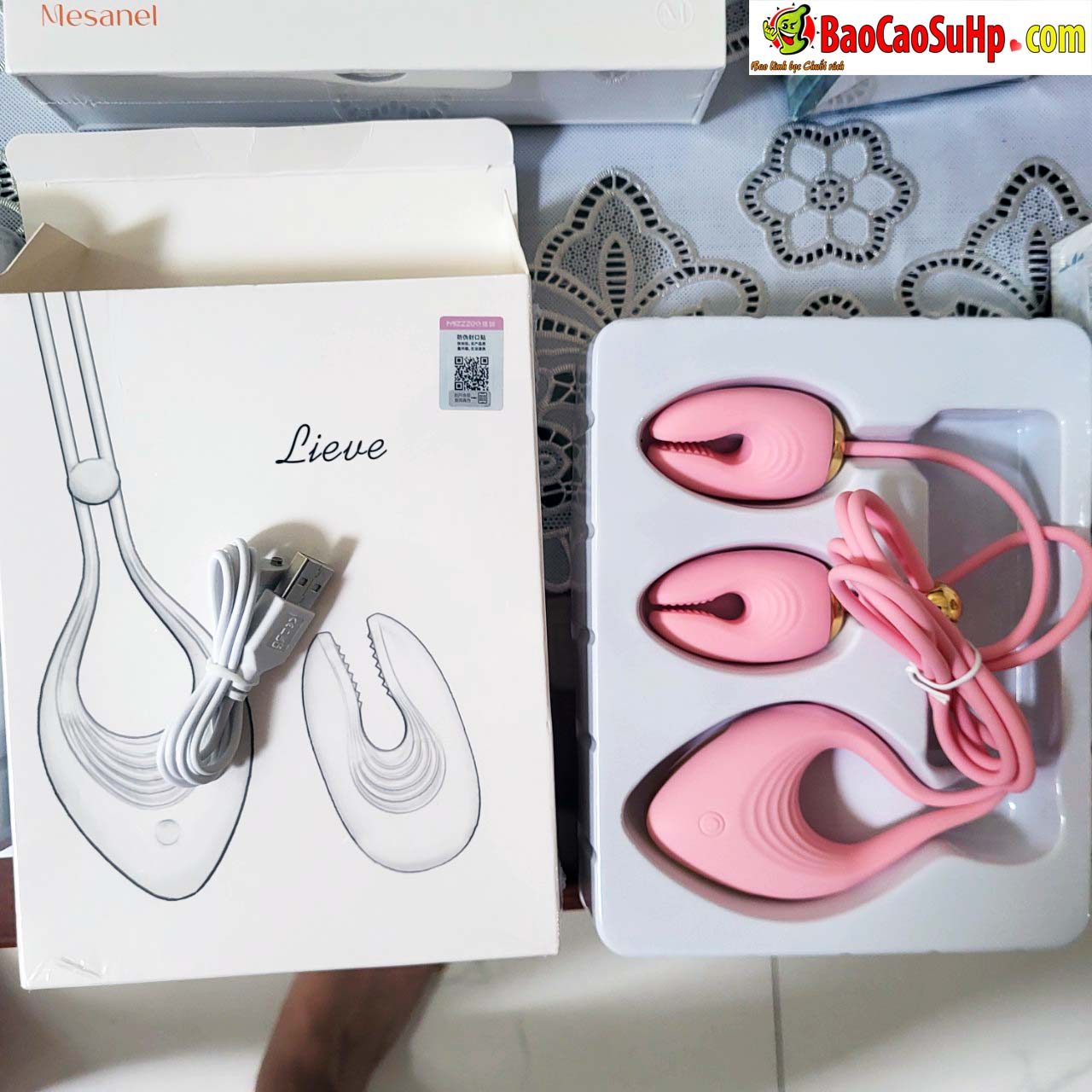 Vong deo duong vat ket hop kep ti va trung rung Mizzzee Liv rung cuc manh 2 - Vòng đeo dương vật kết hợp kẹp ti và trứng rung Mizzzee Liv rung cực mạnh