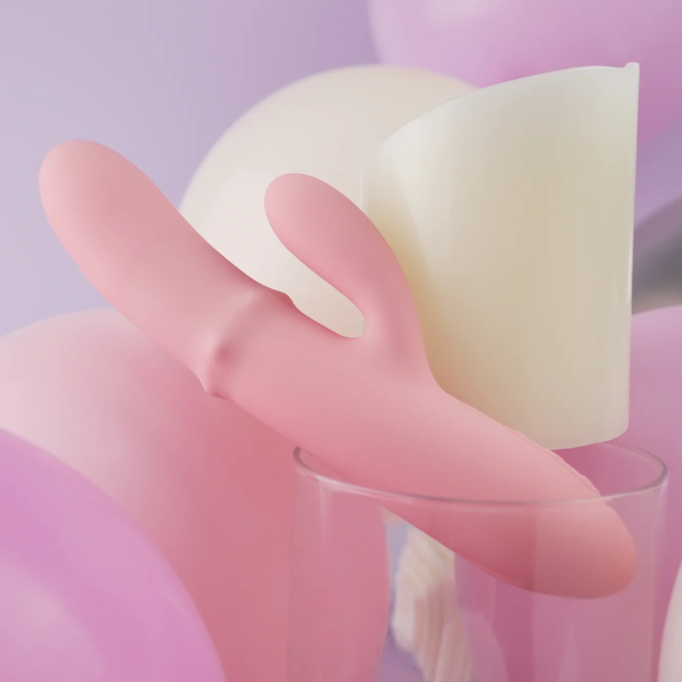 Dương vật giả rung điều khiển app silicon cao cấp sạc pin tiện lợi