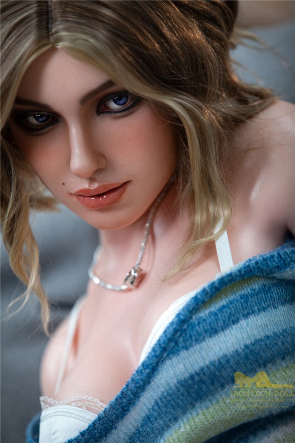 Búp Bê Tình Dục IronTech Doll LuNa 152cm Siêu Thật Full Cao Cấp