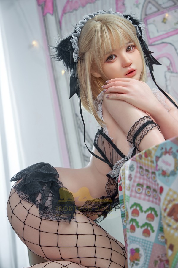 Búp Bê Tình Dục IronTech Doll Cô Hầu Gái Nia Siêu Thật