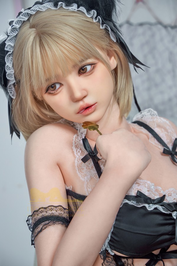 Búp Bê Tình Dục IronTech Doll Cô Hầu Gái Nia Siêu Thật