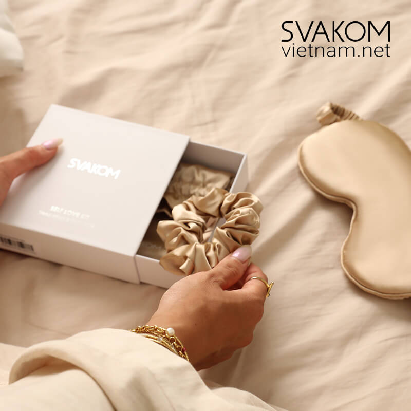 Bộ Quà Tặng SVAKOM Self Love Kit Sang Trọng Đẳng Cấp Đam Mê