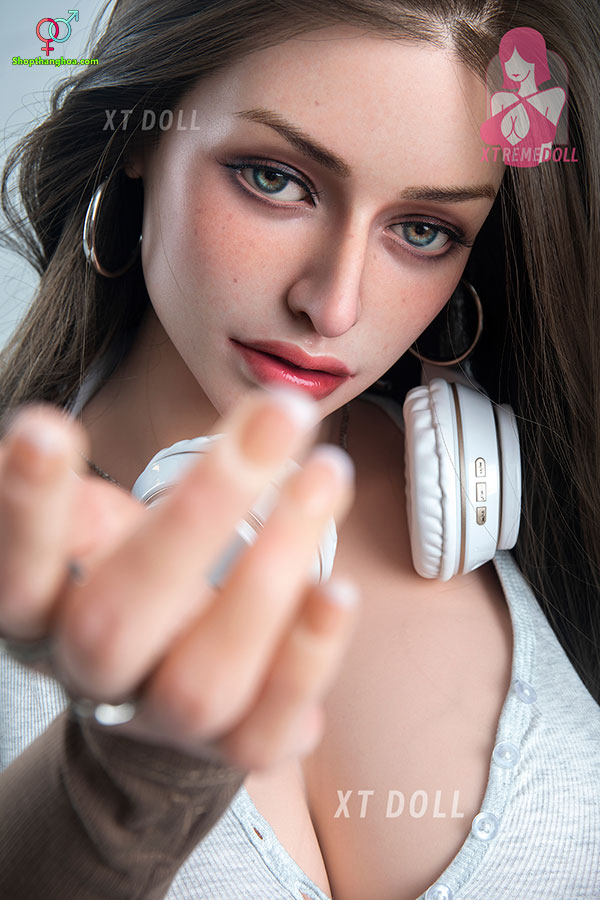 Búp bê tình dục Everleigh 162cm silicone siêu thực mời gọi