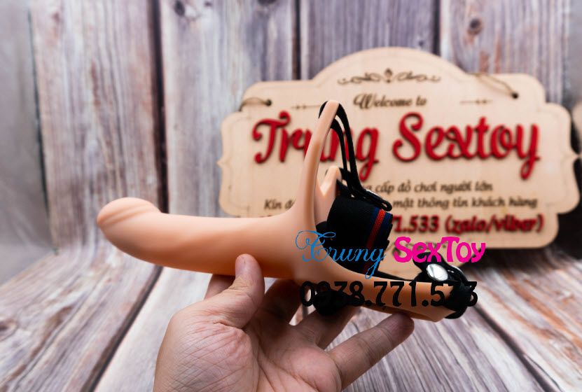 Dương vật giả dây đeo như thật tăng hưng phấn nhanh chóng