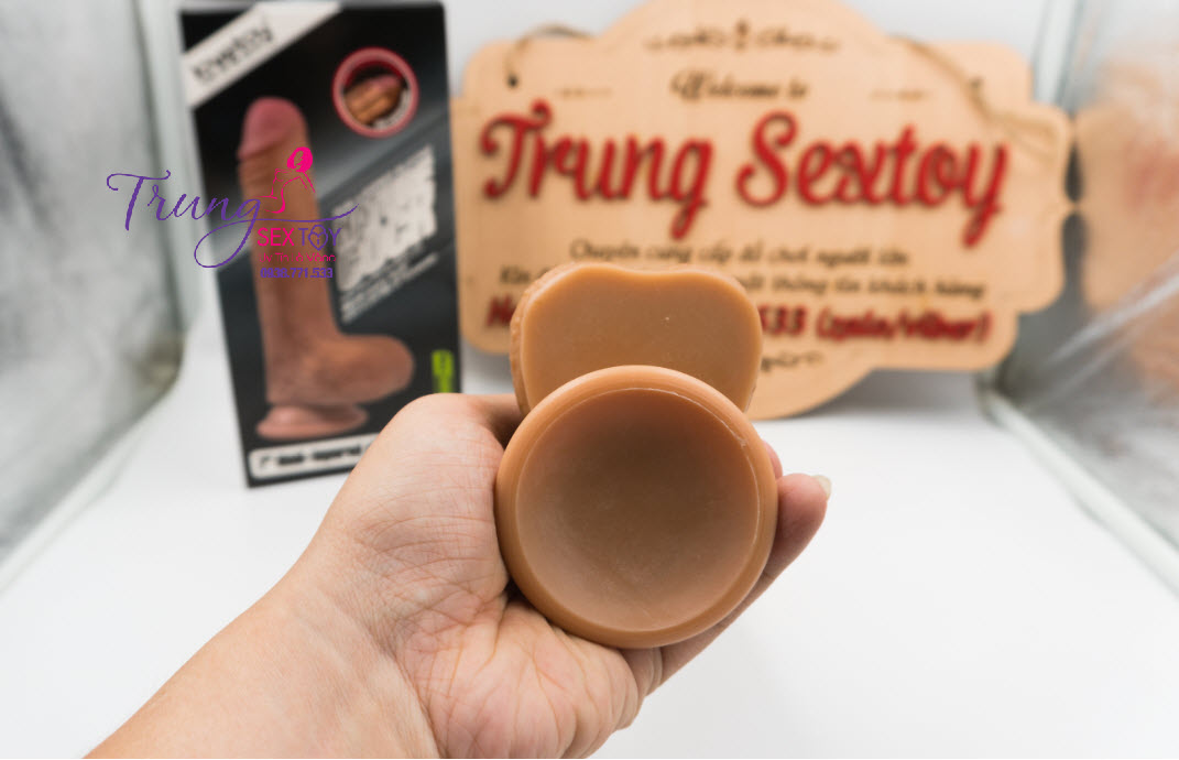 So sánh Dương Vật Giả Lovetoy 2 Lớp Mềm Mịn Nature Cock 7 inch  loại tốt