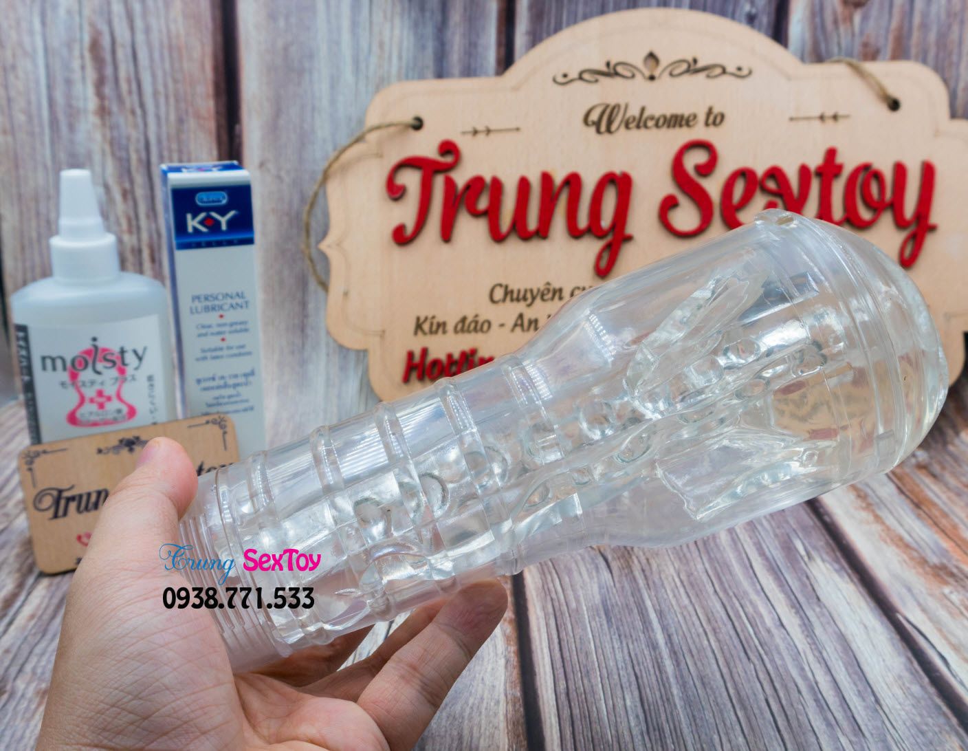 Âm đạo giả Fleshlight trong suốt tạo cảm giác thật như yêu Âm đạo giả Fleshlight trong suốt tạo cảm giác thật như yêu