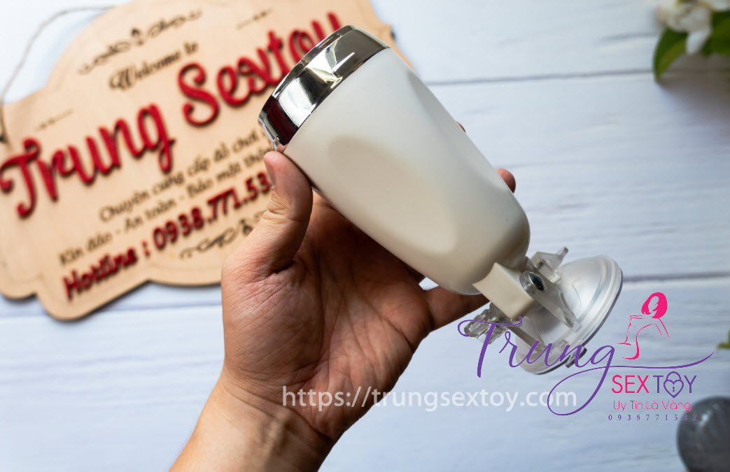 Âm đạo giả mini gắn tường bán chạy hỗ trợ phái mạnh khi vắng vợ Âm đạo giả mini gắn tường bán chạy hỗ trợ phái mạnh khi vắng vợ