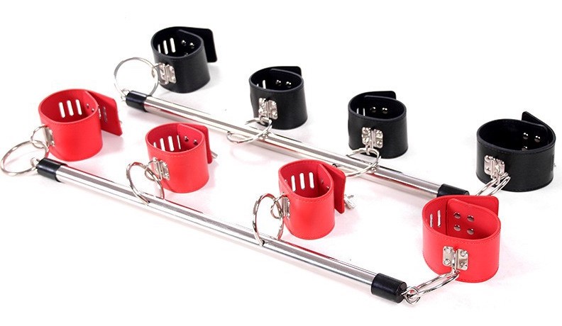 Còng tay chân đòn sắt chất liệu bền chắc cho BDSM cực mạnh
Còng tay chân đòn sắt chất liệu bền chắc cho BDSM cực mạnh