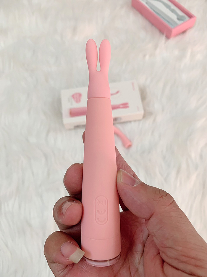 Máy massage mini 3 đầu Svakom Lulu DC89L thư giãn sâu giảm đau Máy massage mini 3 đầu Svakom Lulu DC89L thư giãn sâu giảm đau