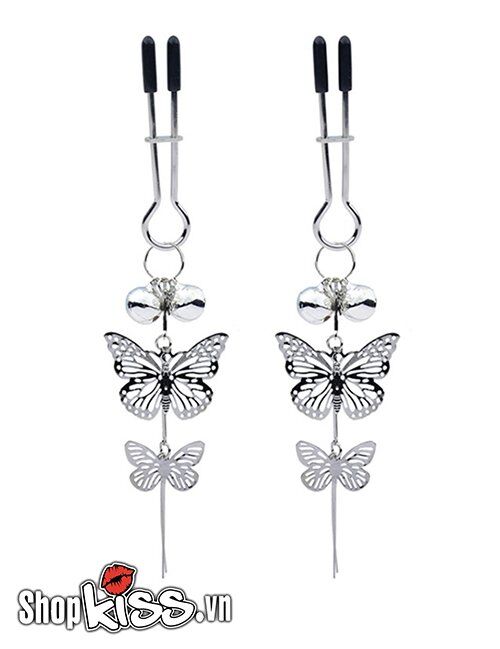 Kẹp vú bươm bướm gợi cảm kích thích nàng lên đỉnh