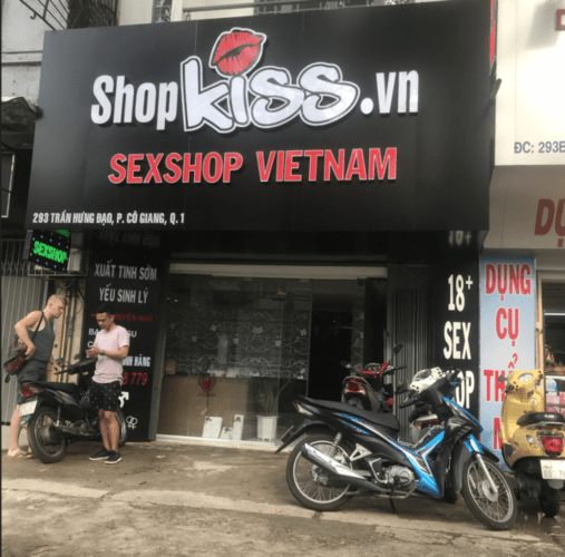  Địa chỉ bán Dương vật 2 đầu siêu mềm mịn LoveToy có rung điều khiển xa giá rẻ