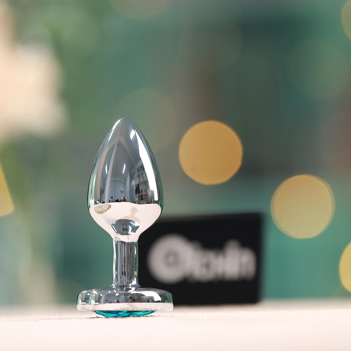 Phích cắm inox Chisa Hi-Basic đế trái tim sang trọng bền đẹp