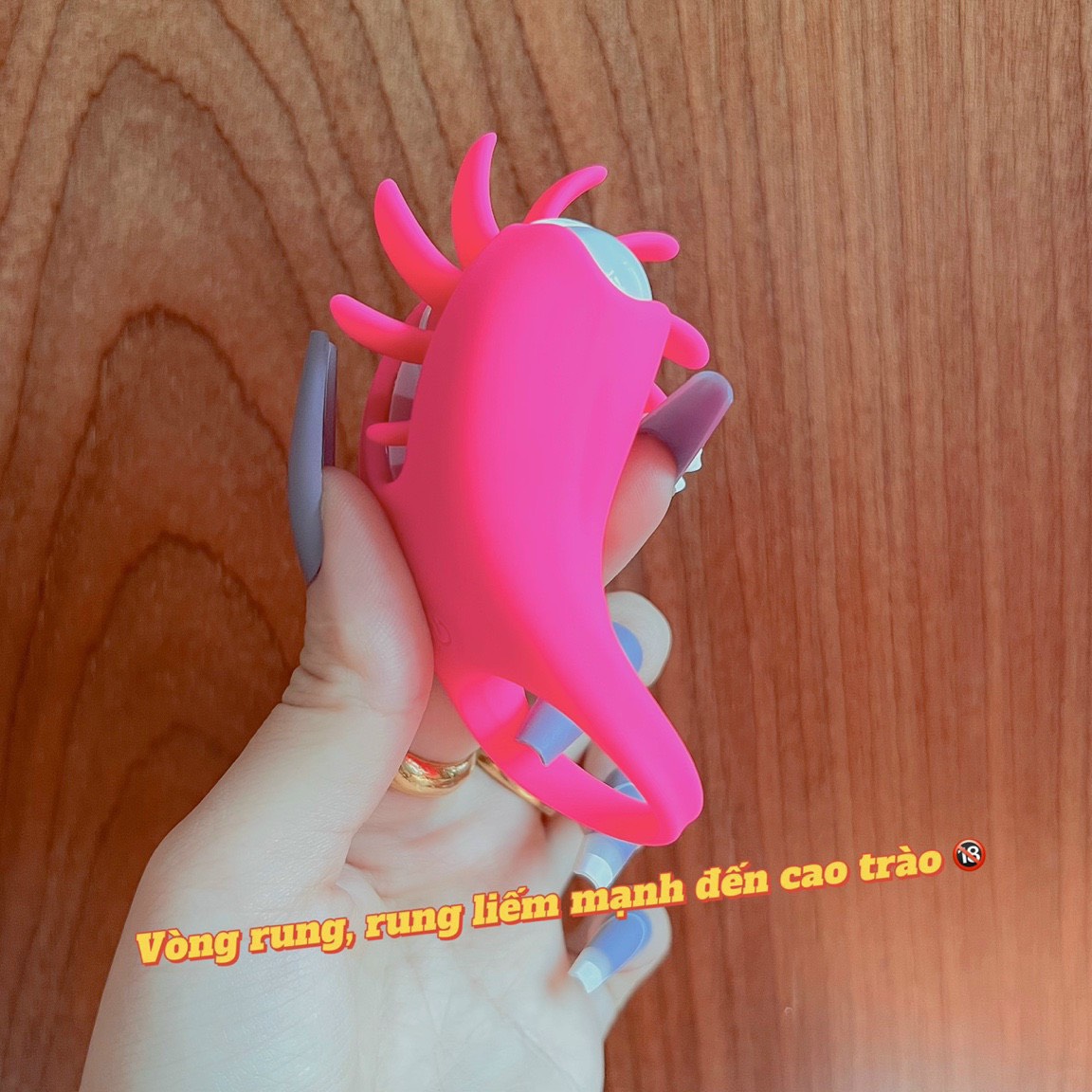 Vòng rung liếm siêu sướng kích thích đỉnh cao cảm xúc