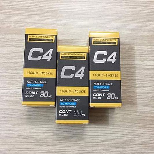 Chai hít Popper C4 30ml kích thích mạnh mẽ tăng khoái cảm