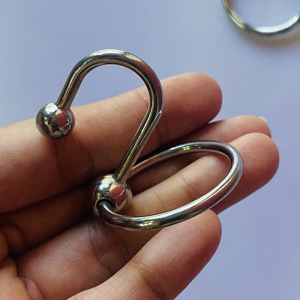 Bỏ sỉ Vòng đeo dương vật inox xuyên niệu đạo giá tốt Bỏ sỉ Vòng đeo dương vật inox xuyên niệu đạo giá tốt